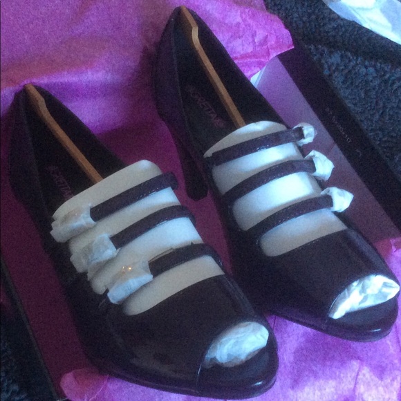 Gretta Shoes - Gretta open toe purple patent 3 1/2” heels